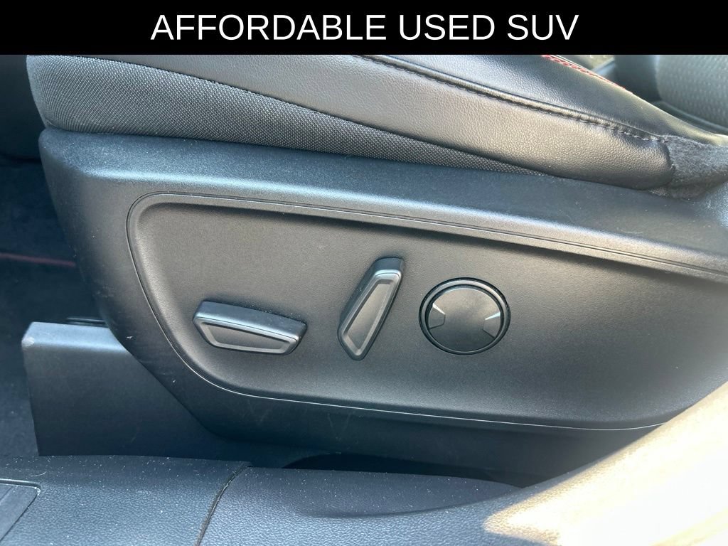 Certified 2023 Ford Escape ST-Line w/ Tech Pack #1 AWD/4WD image 9