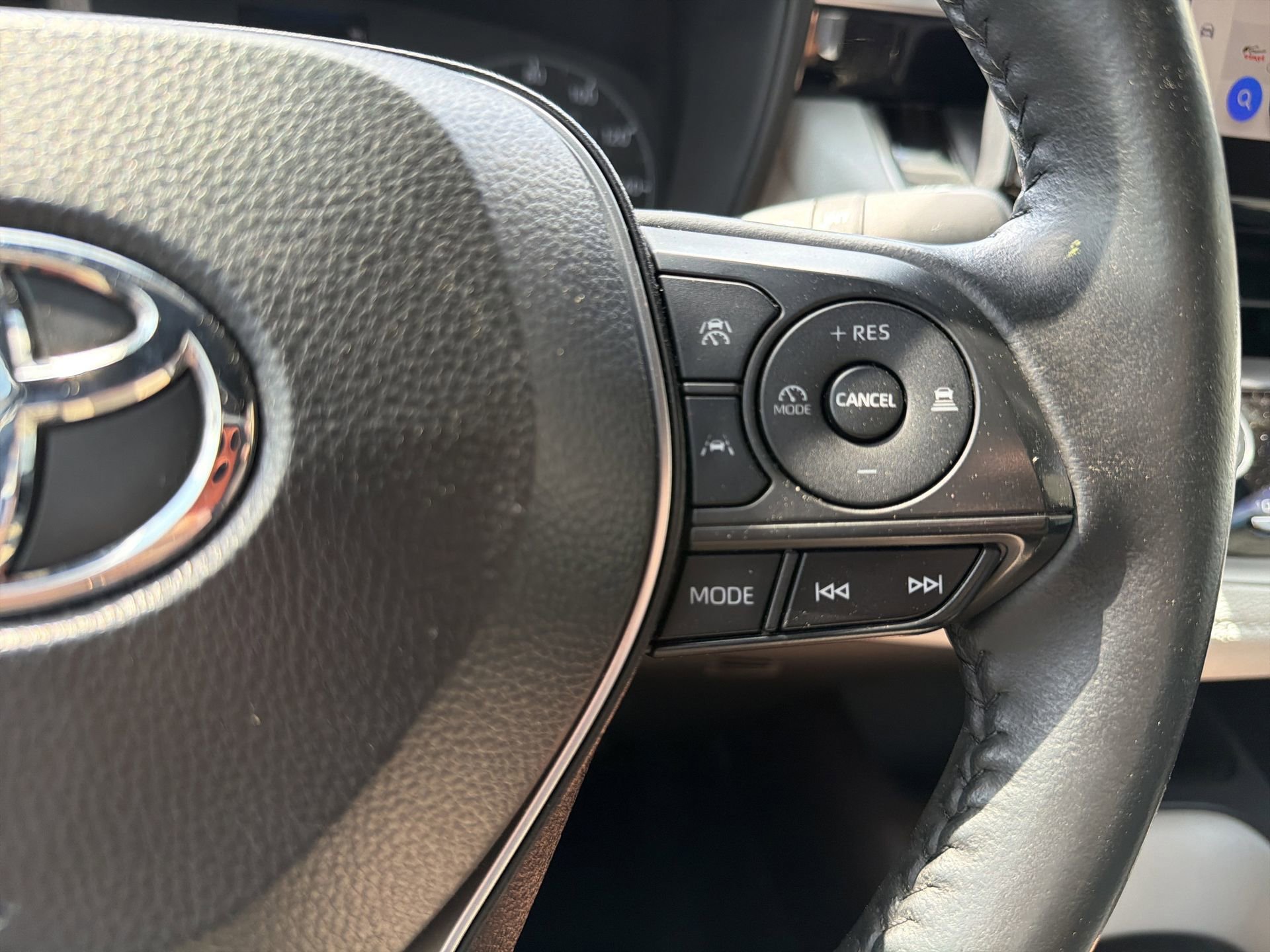 Used 2024 Toyota Corolla SE image 19