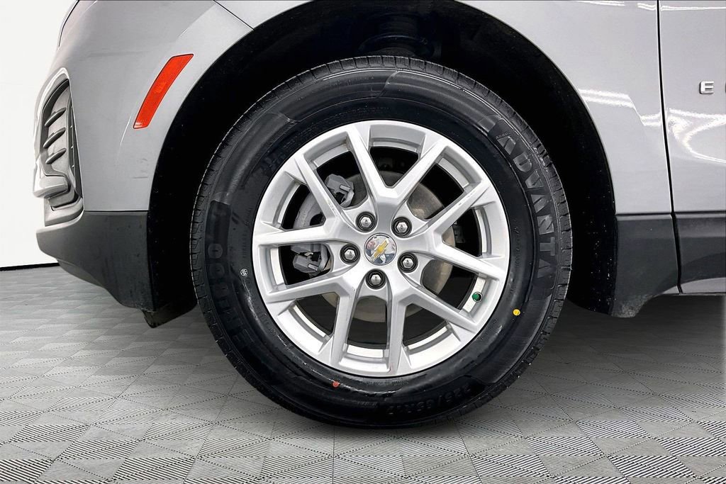 Used 2024 Chevrolet Equinox LS w/ LS Convenience Package image 11