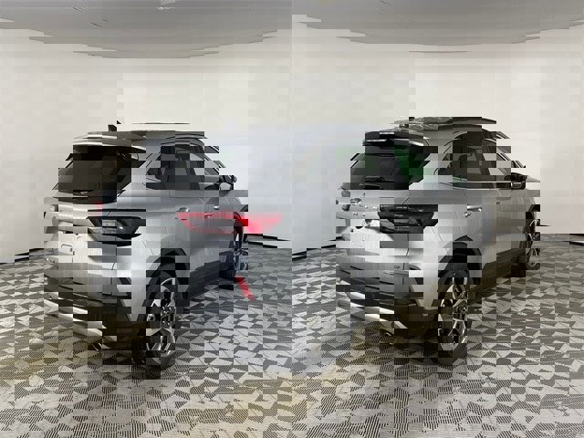 Certified 2024 Ford Escape Platinum image 4