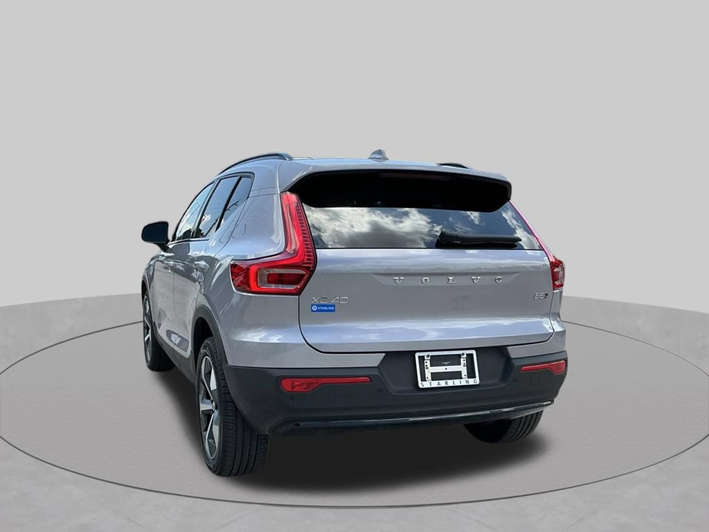 Used 2026 Volvo XC40 B5 Plus AWD/4WD image 6