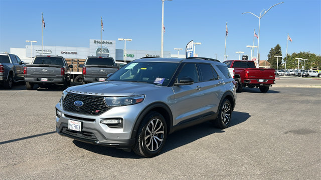 Certified 2020 Ford Explorer ST w/ Premium Technology Package AWD/4WD image 8