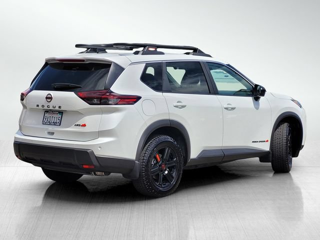 Used 2026 Nissan Rogue SV AWD/4WD image 4