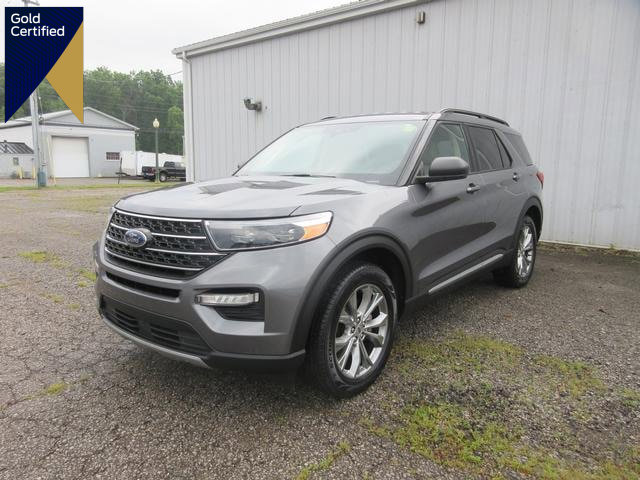 Certified 2022 Ford Explorer XLT w/ Equipment Group 202A image 1