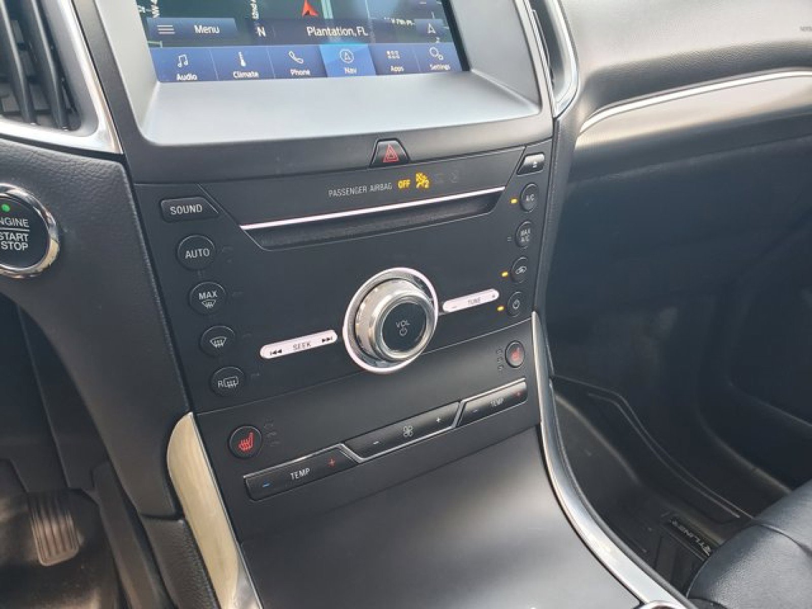 Certified 2019 Ford Edge Titanium image 24