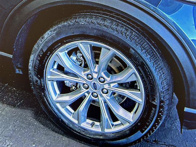 Certified 2024 Ford Explorer XLT w/ Equipment Group 202A AWD/4WD image 10