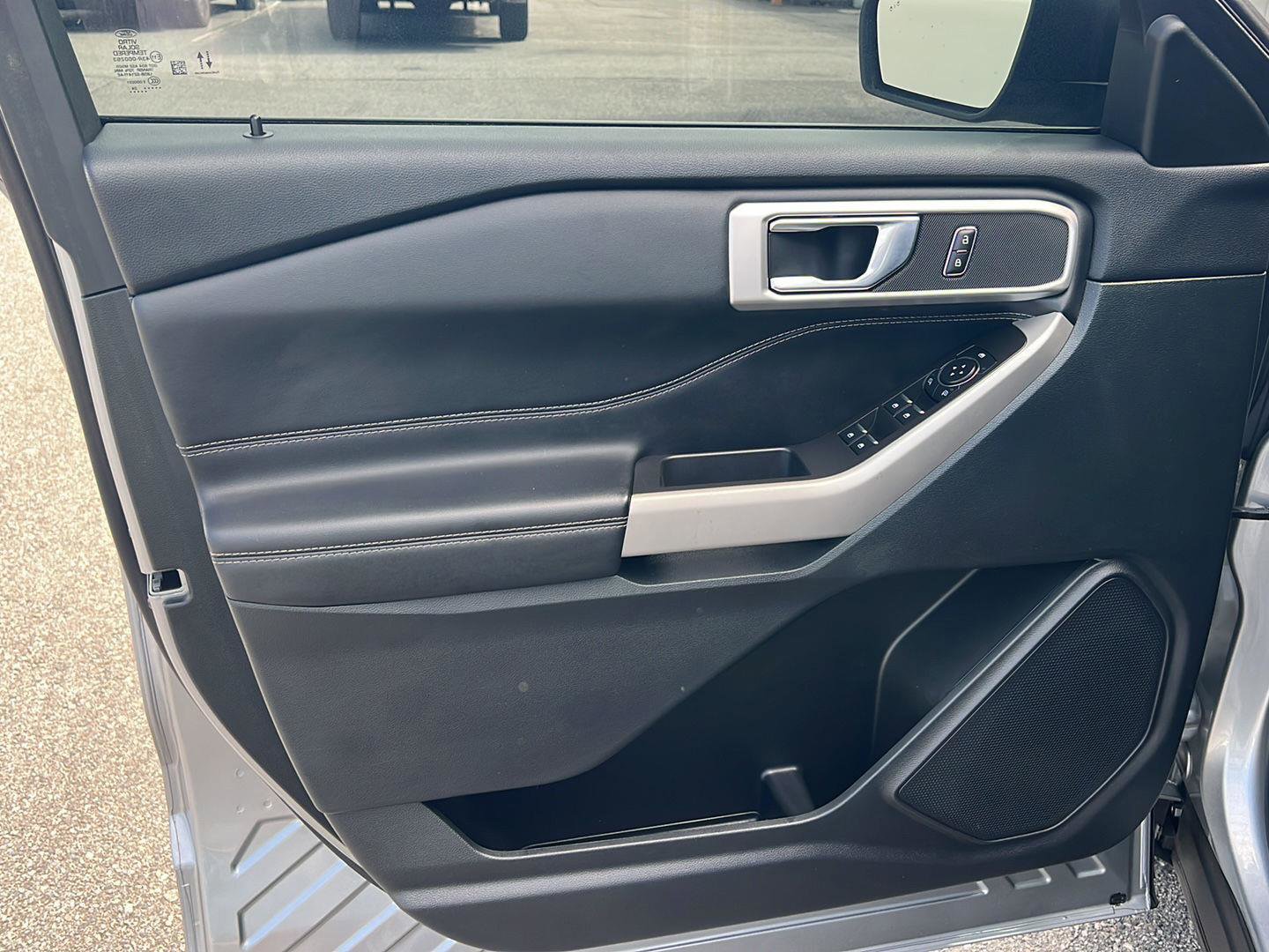 Certified 2024 Ford Explorer XLT image 17