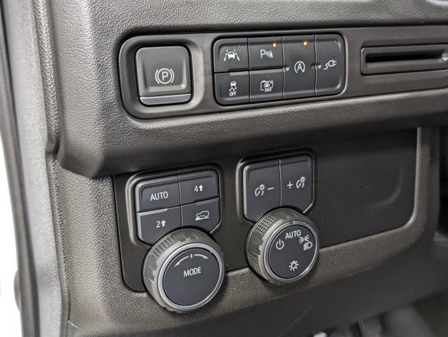 Used 2022 Chevrolet Tahoe LT w/ Luxury Package AWD/4WD image 9