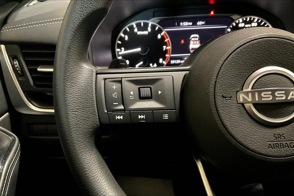 Used 2024 Nissan Rogue SV image 17