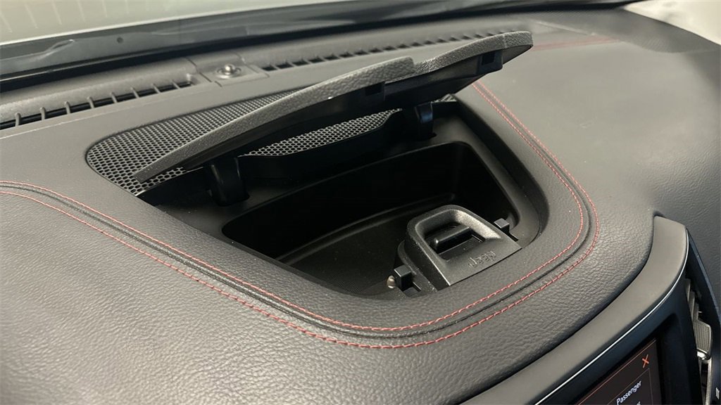 Used 2022 Jeep Cherokee Trailhawk image 39