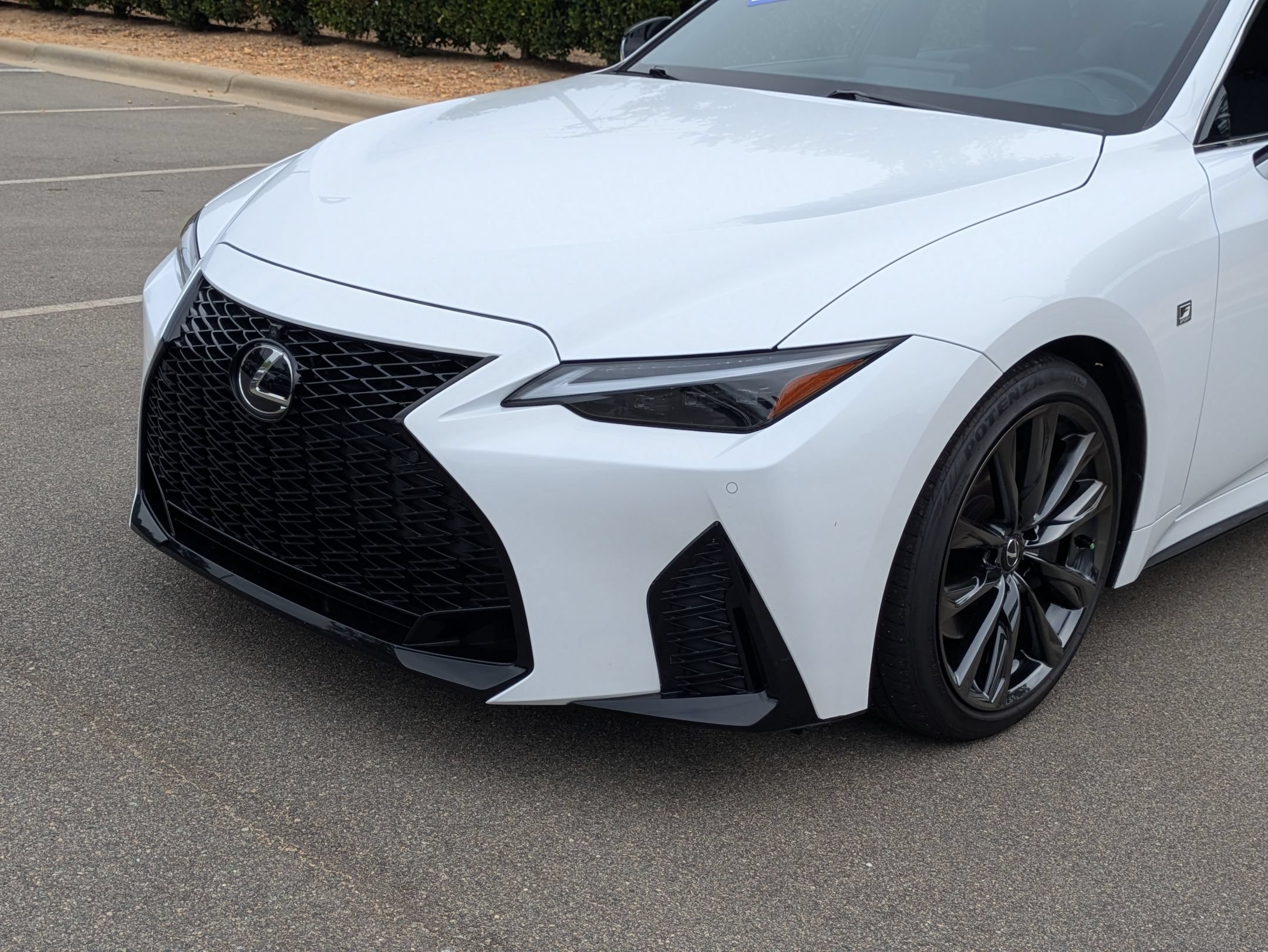 Used 2023 Lexus IS 350 F Sport RWD image 10