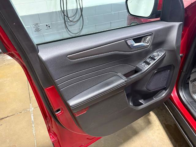 Certified 2024 Ford Escape SE image 19