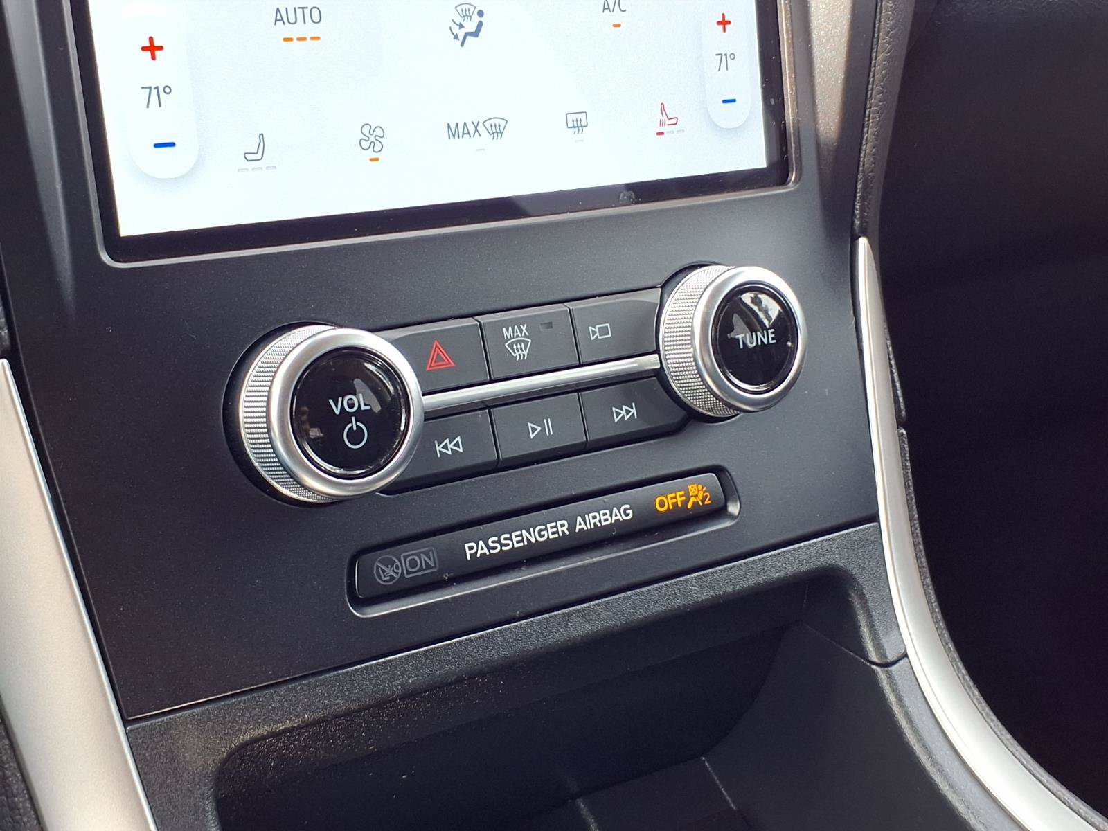 Certified 2024 Ford Edge SEL AWD/4WD image 12