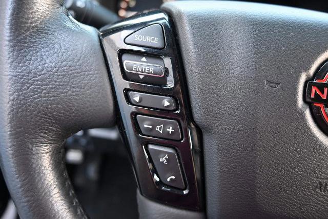 Used 2022 Nissan Frontier PRO-4X image 32