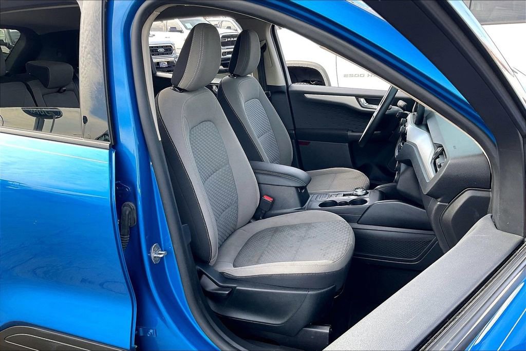 Certified 2020 Ford Escape SE image 6