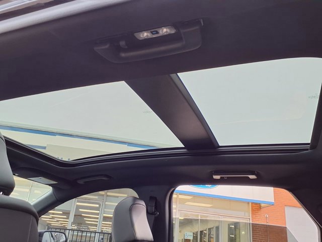 Certified 2024 Ford Edge ST-Line image 5