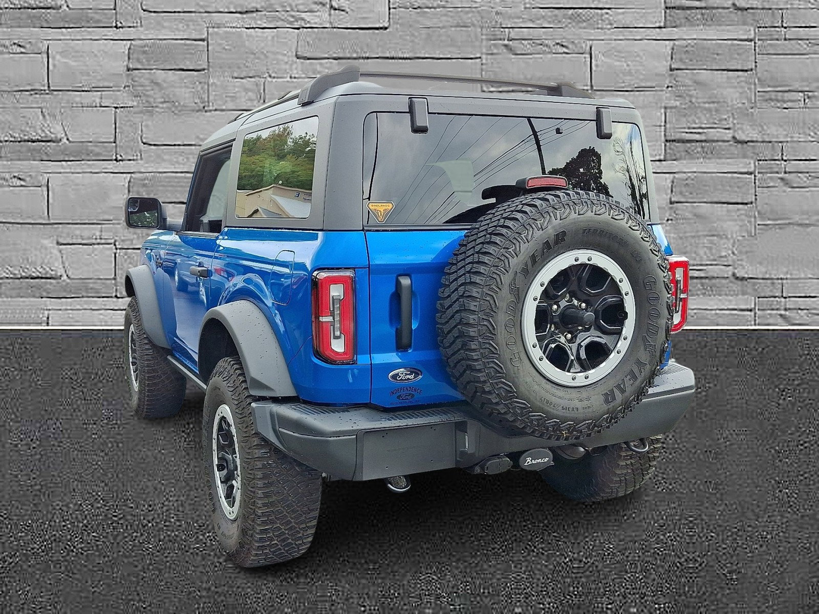 Certified 2023 Ford Bronco Badlands w/ Sasquatch Package image 8