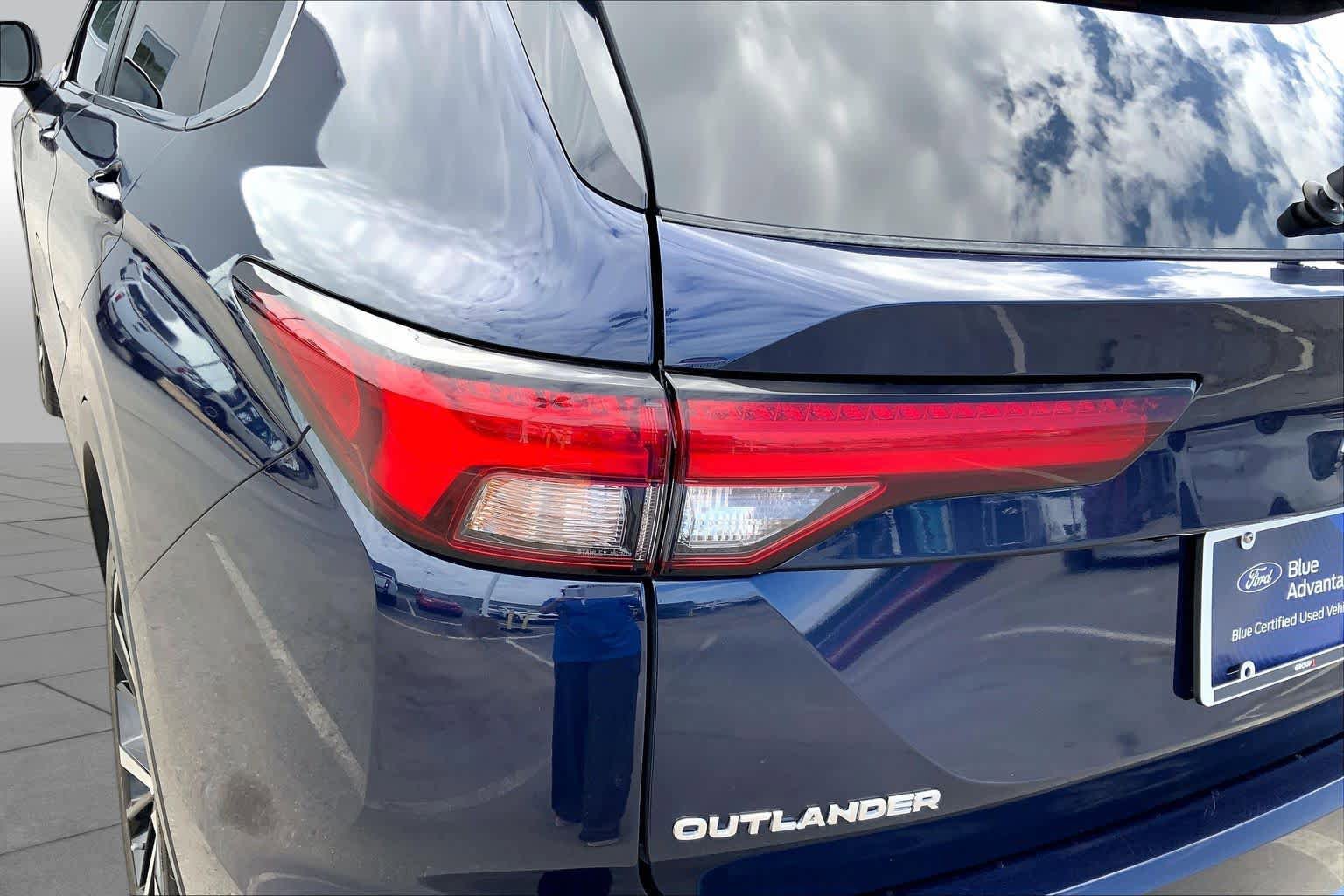 Used 2024 Mitsubishi Outlander SE FWD image 28
