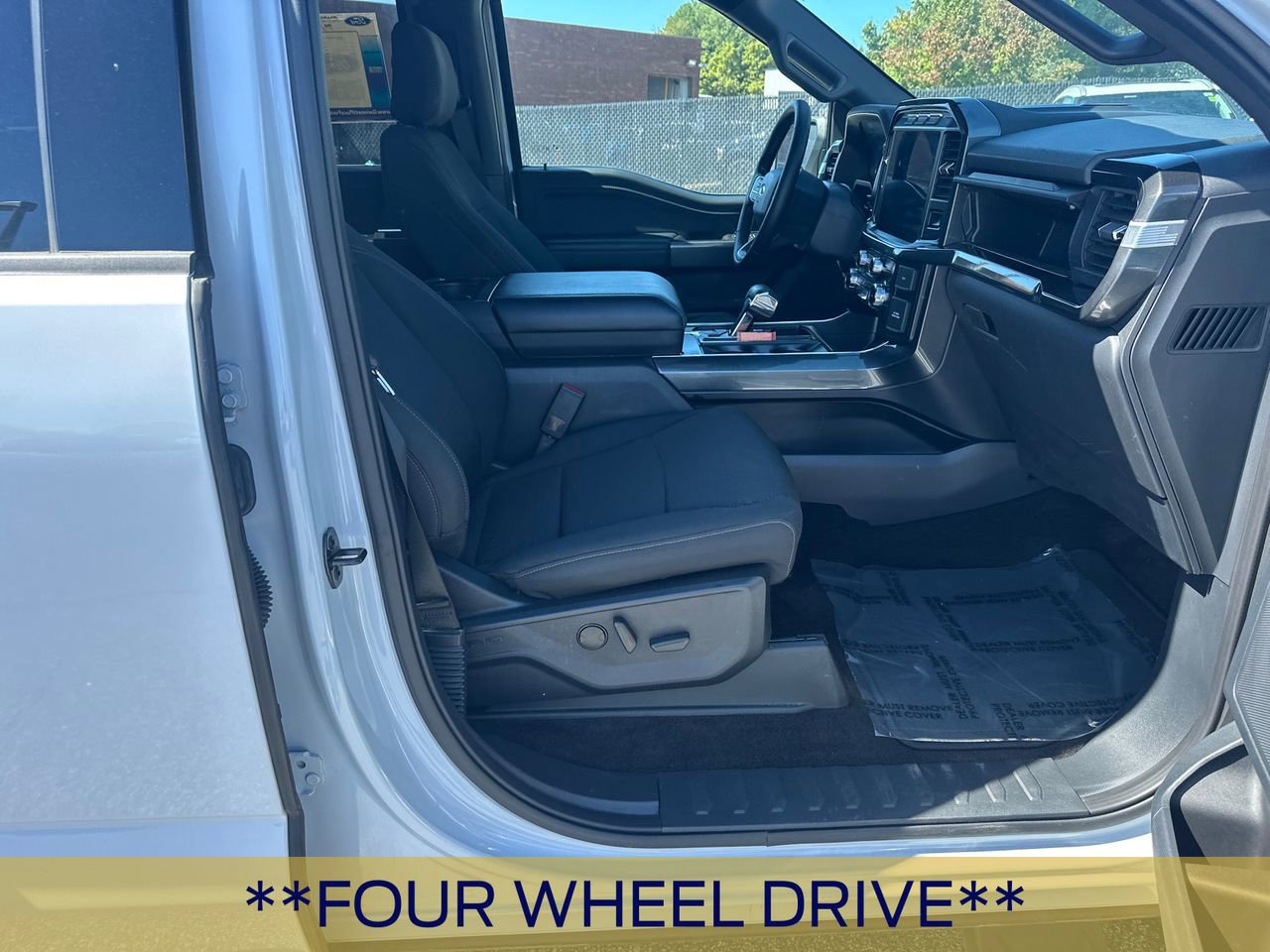 Certified 2022 Ford F150 XLT w/ Equipment Group 302A High image 15