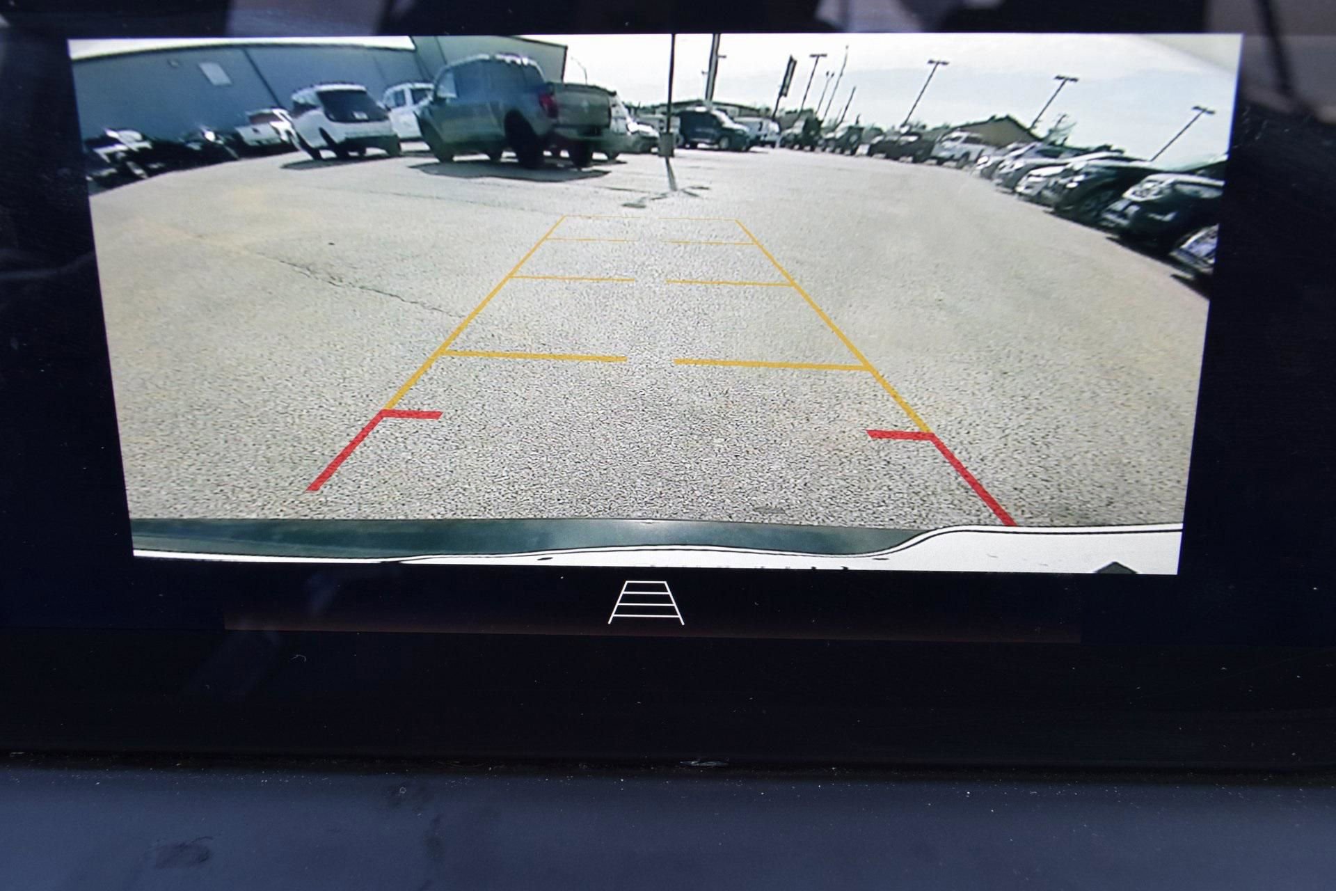 Used 2024 Buick Encore GX Sport Touring image 5