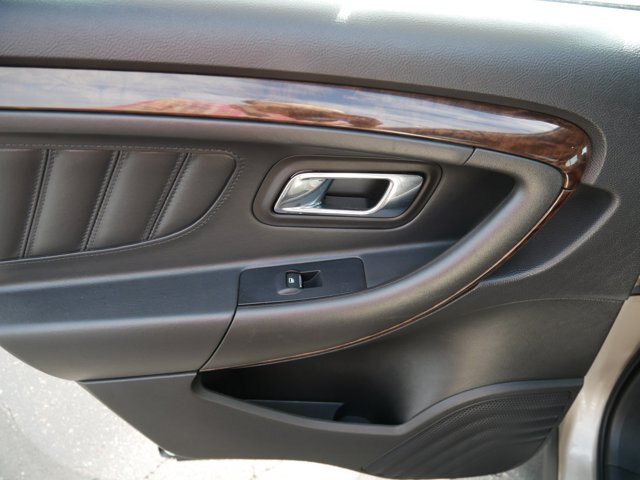 Certified 2018 Ford Taurus Limited FWD image 13