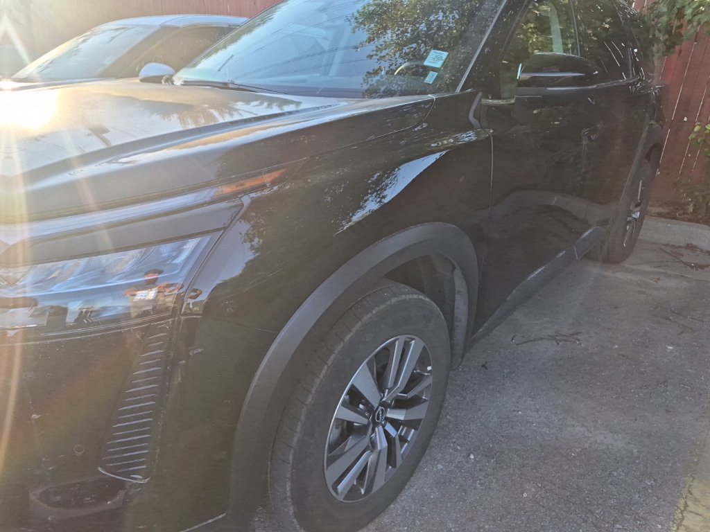 Used 2026 Nissan Pathfinder SL AWD/4WD image 5