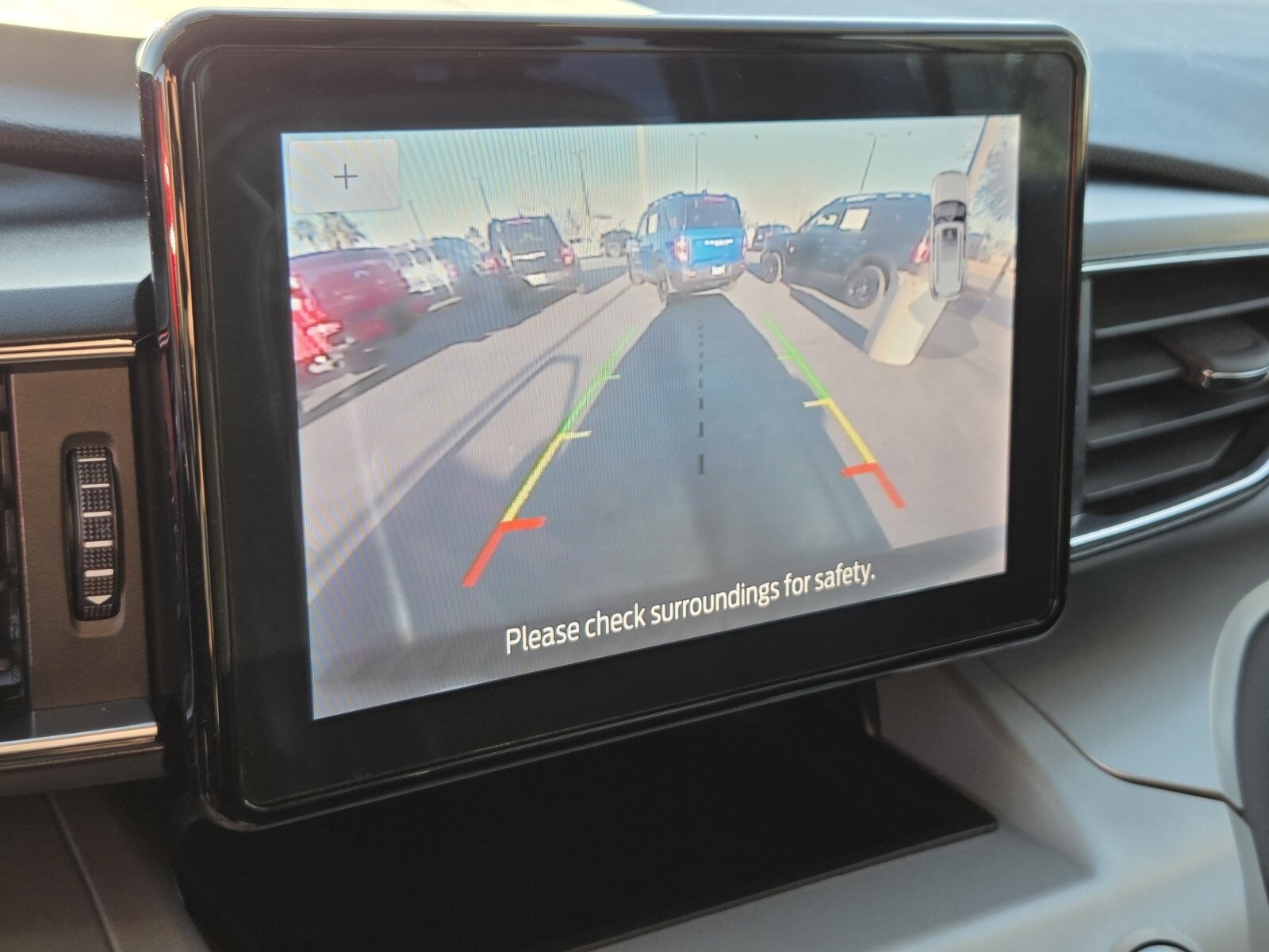 Certified 2022 Ford Explorer XLT w/ Equipment Group 202A image 22