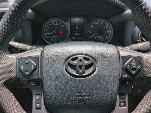 Used 2020 Toyota Tacoma TRD Off-Road w/ TRD Premium Off Road Package AWD/4WD image 33