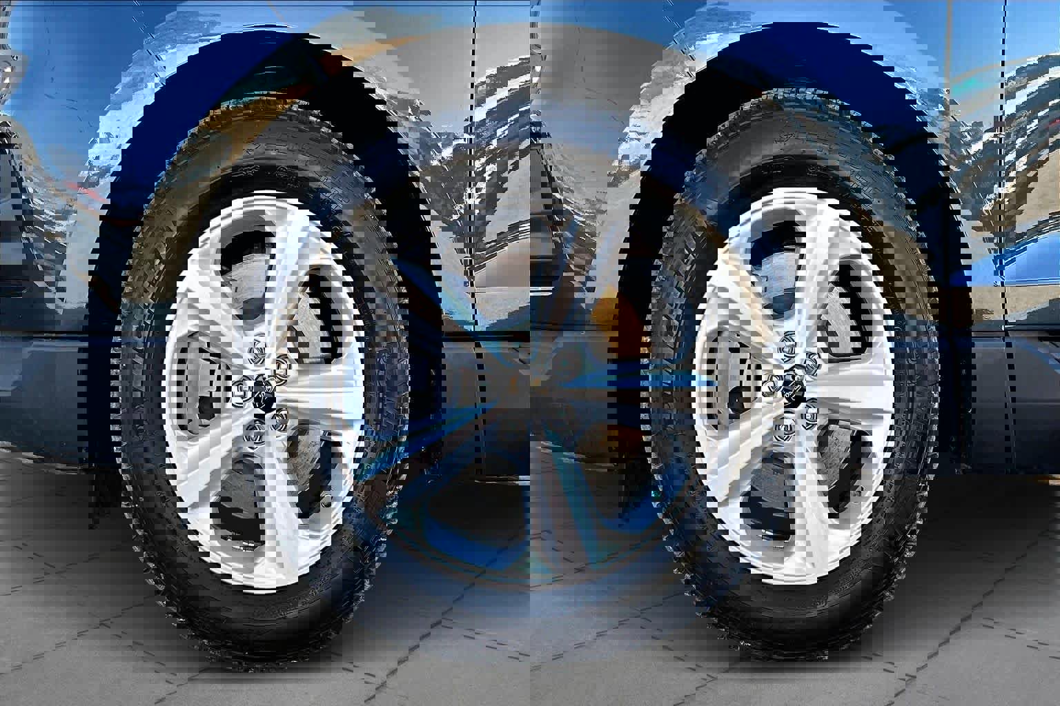 Certified 2023 Ford Edge SE image 14