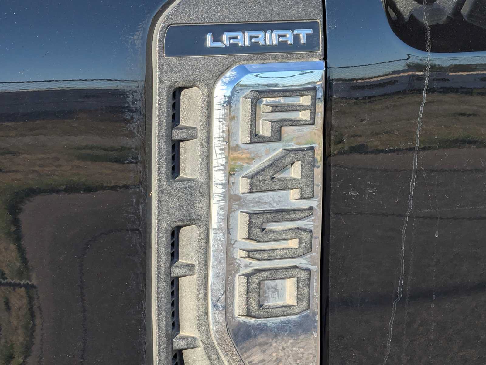 Certified 2024 Ford F450 Lariat w/ Lariat Ultimate Package AWD/4WD image 11