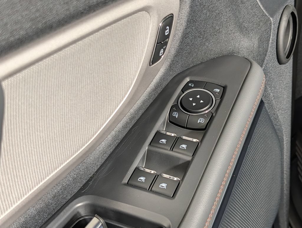 Certified 2025 Ford Expedition Active AWD/4WD image 27