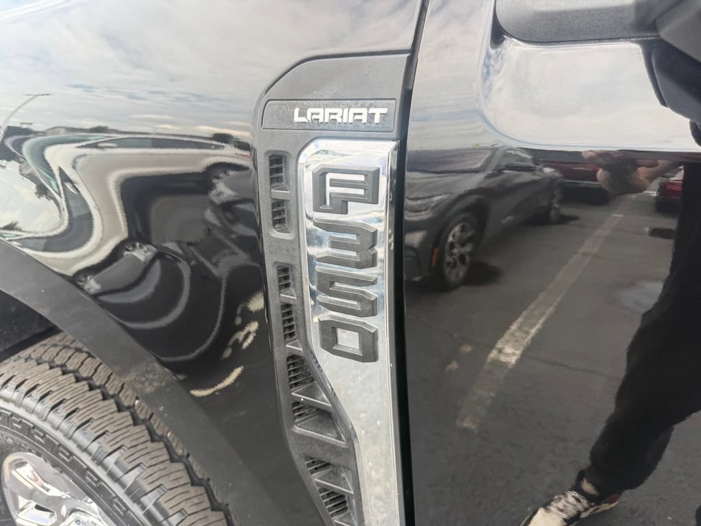 Certified 2025 Ford F350 Lariat w/ Lariat Ultimate Package AWD/4WD image 16