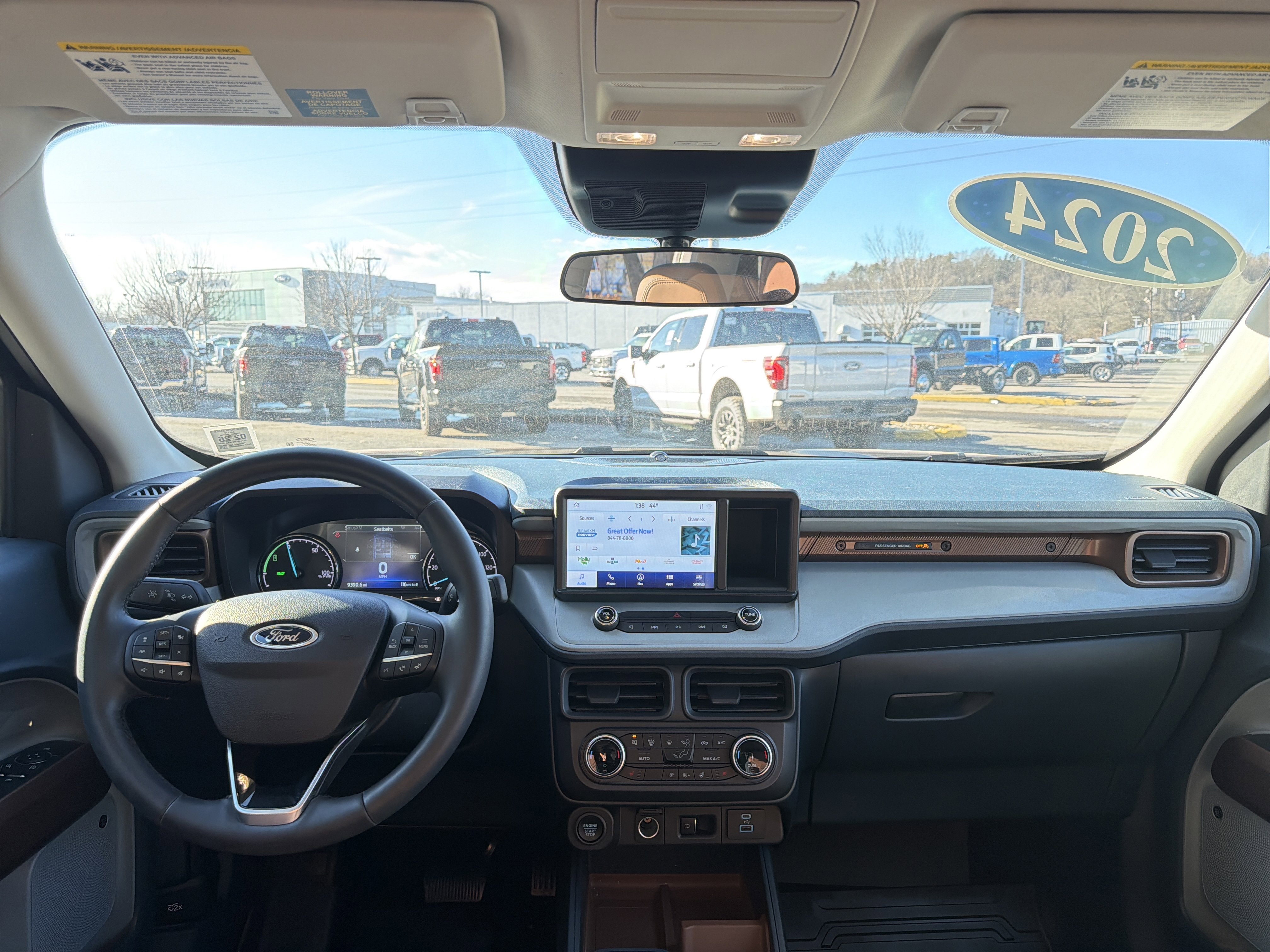 Certified 2024 Ford Maverick Lariat image 13