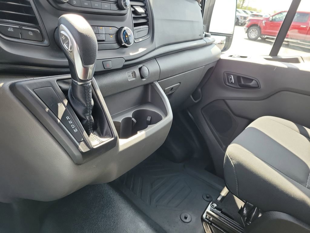 Certified 2025 Ford Transit 250 Low Roof w/ Exterior Upgrade Package RWD image 29