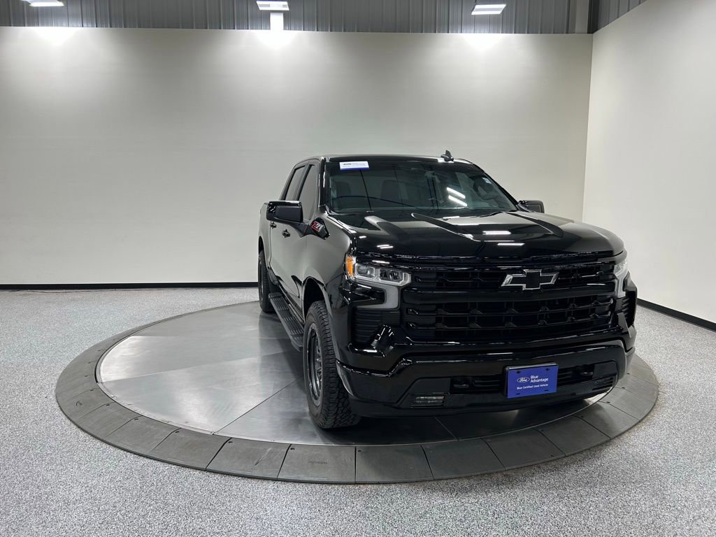 Used 2022 Chevrolet Silverado 1500 RST w/ Z71 Off-Road Package AWD/4WD image 7