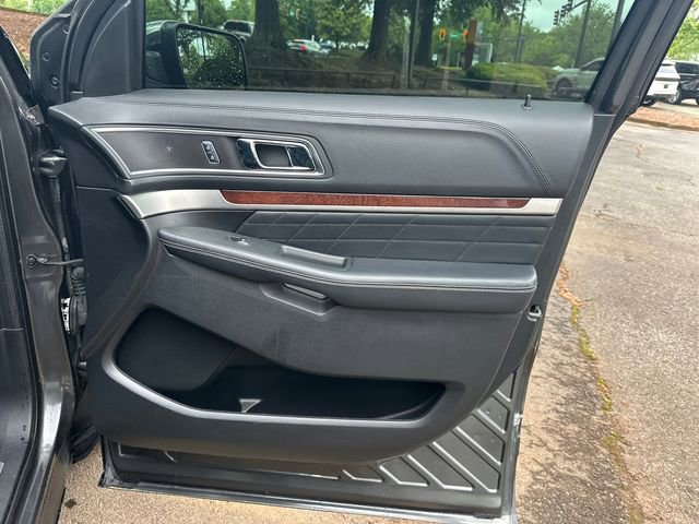 Certified 2017 Ford Explorer Platinum AWD/4WD image 19