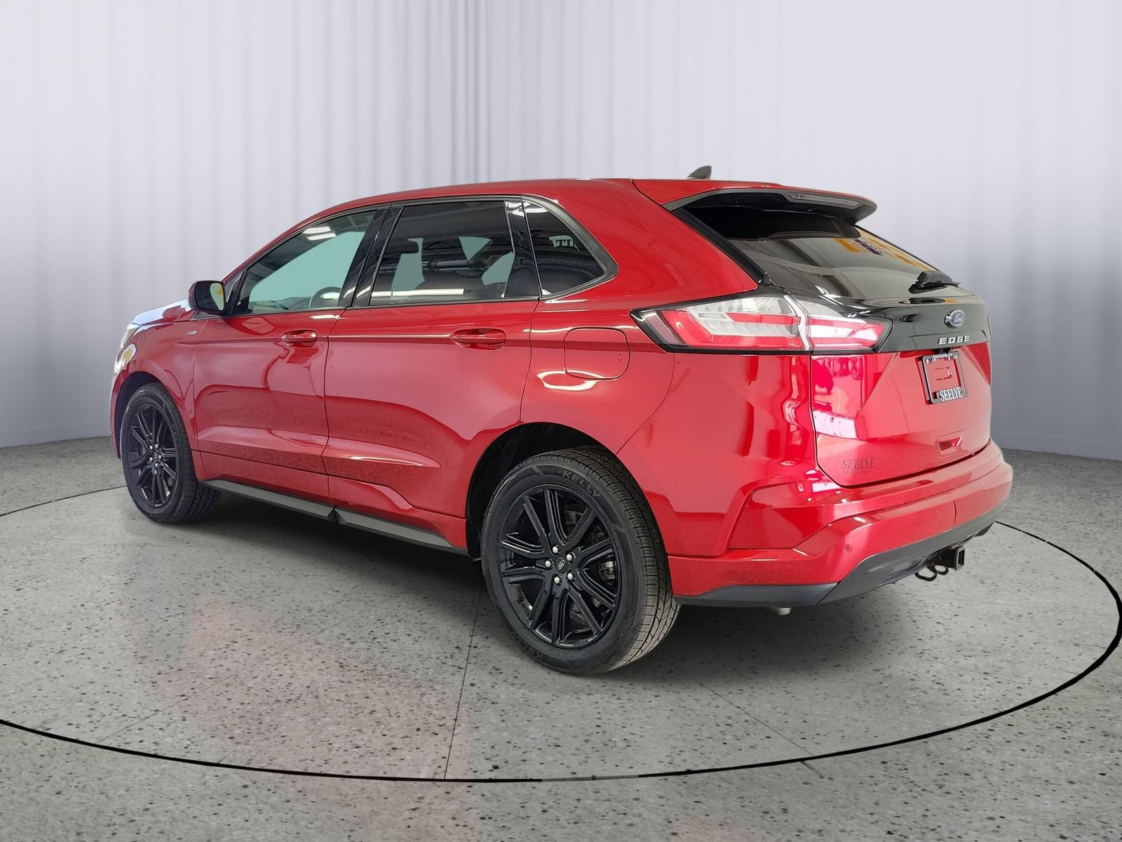 Certified 2022 Ford Edge ST-Line w/ Class II Trailer Tow Package AWD/4WD image 3