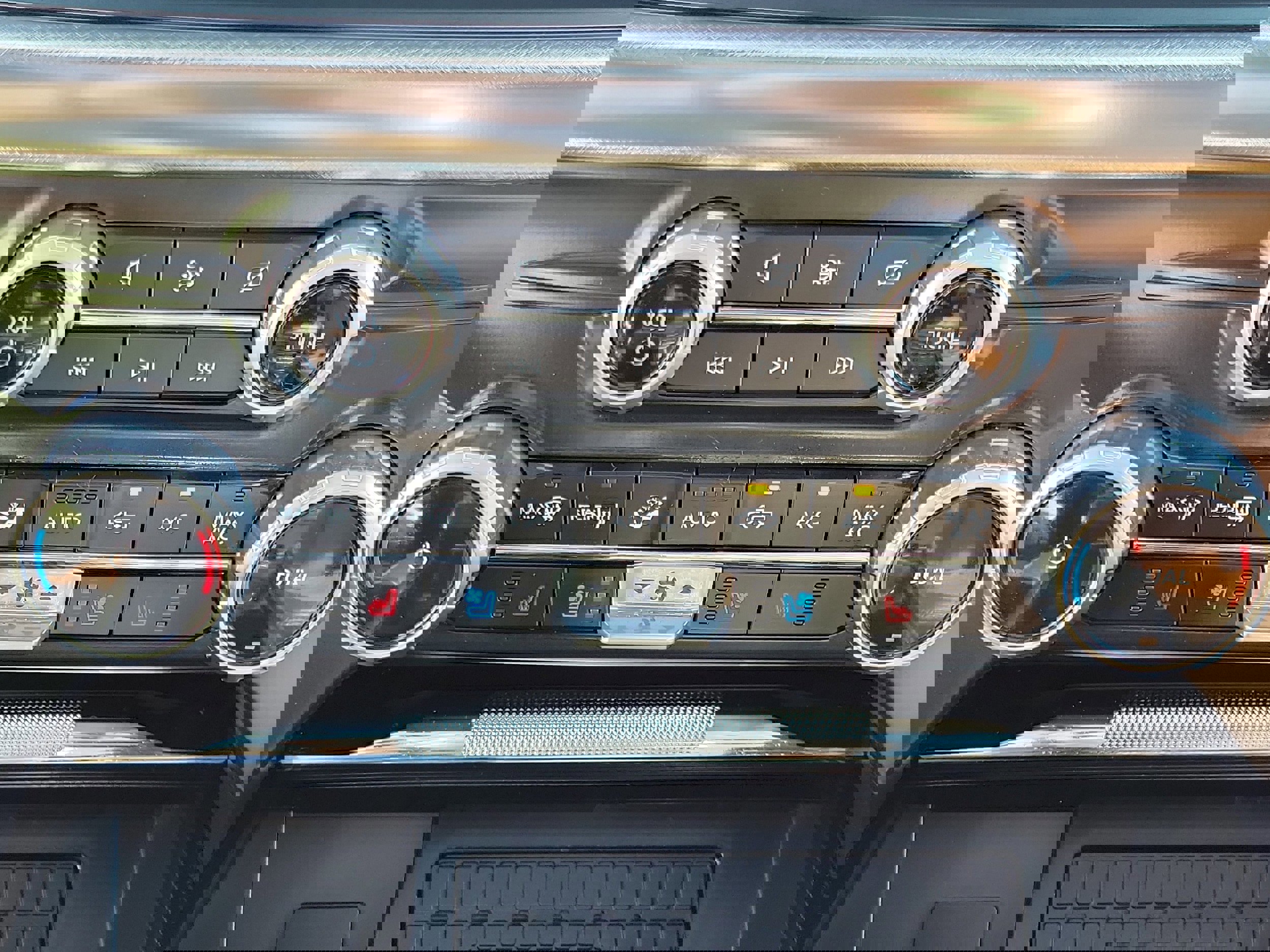 Certified 2023 Ford F150 King Ranch w/ Equipment Group 601A High image 33