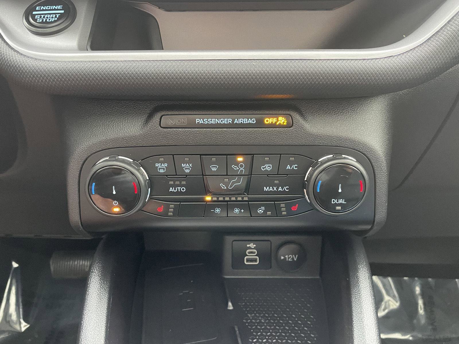 Certified 2024 Ford Bronco Sport Outer Banks w/ Tech Package AWD/4WD image 26