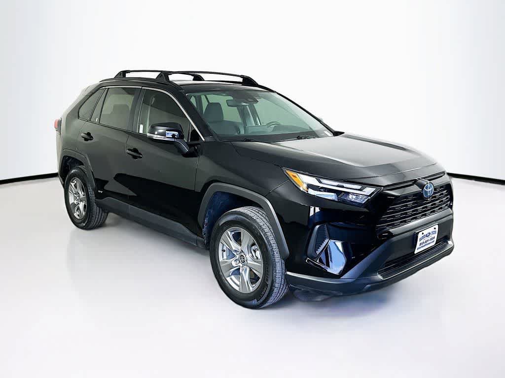 Used 2022 Toyota RAV4 XLE w/ Convenience Package AWD/4WD image 24