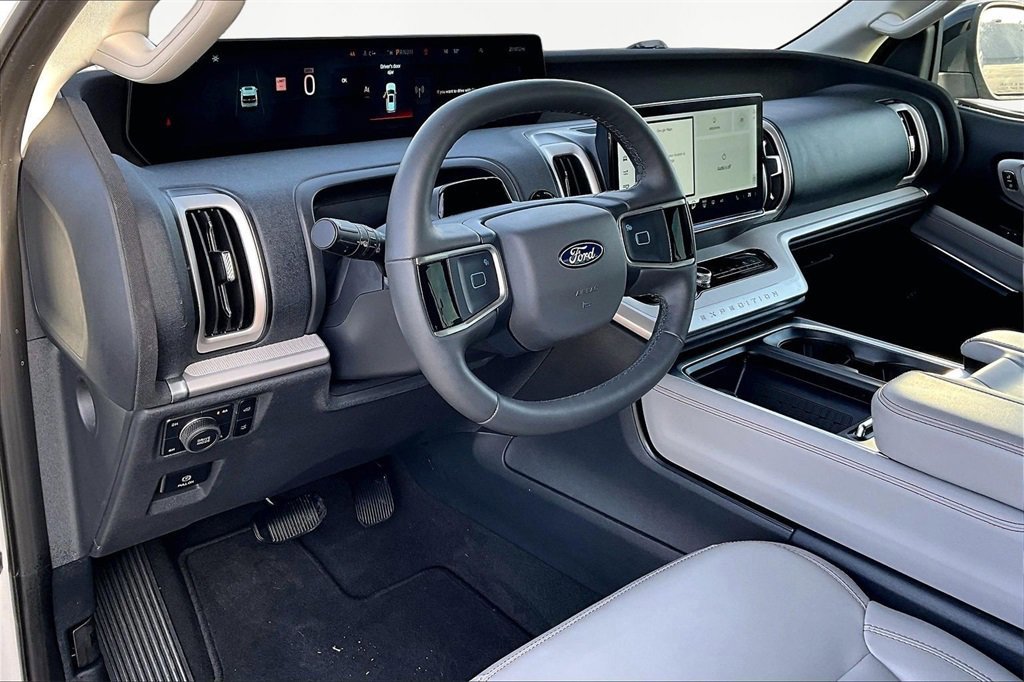 Certified 2025 Ford Expedition Max Active image 14