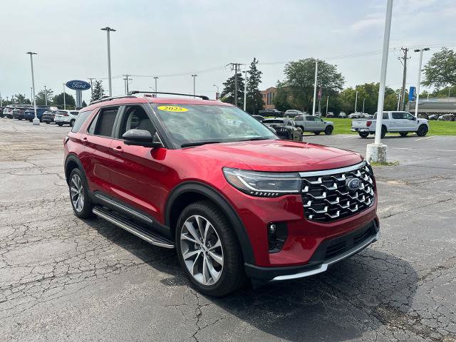 Certified 2025 Ford Explorer Platinum w/ Ultimate Package AWD/4WD image 10