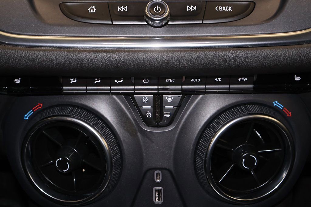 Used 2021 Chevrolet Blazer LT image 31