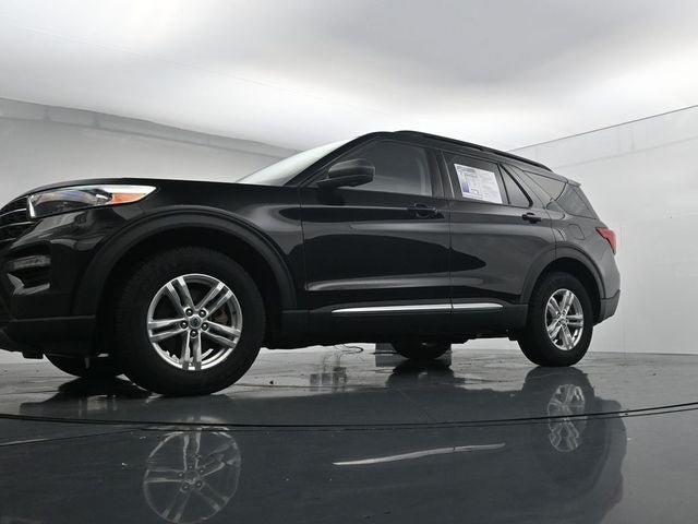 Certified 2023 Ford Explorer XLT w/ Equipment Group 202A AWD/4WD image 33