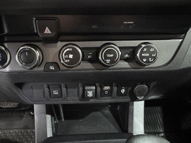 Used 2019 Toyota Tacoma TRD Sport AWD/4WD image 24