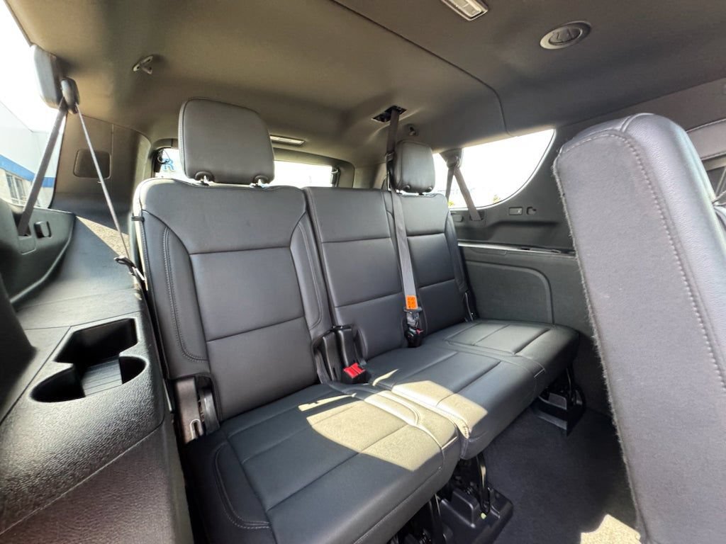 Used 2022 Chevrolet Suburban Z71 AWD/4WD image 22