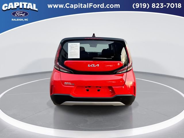 Used 2025 Kia Soul LX w/ LX Technology Package image 5