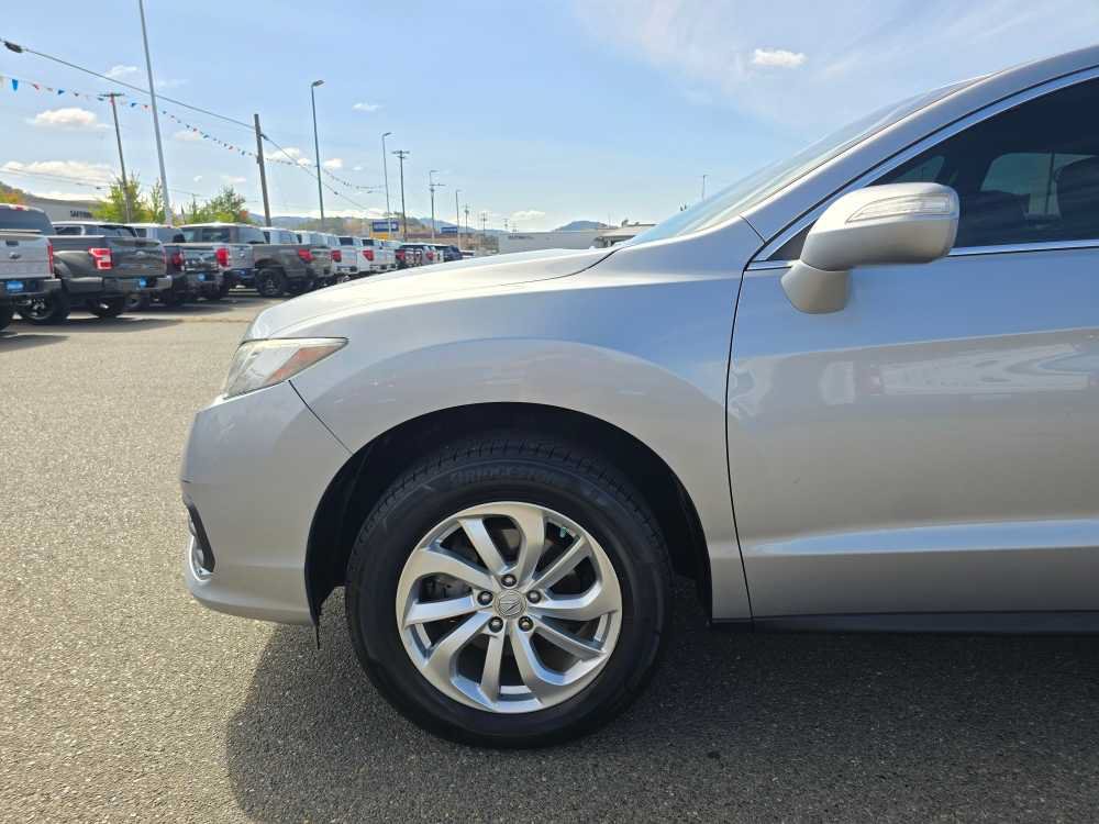 Used 2018 Acura RDX w/ Technology Package AWD/4WD image 17