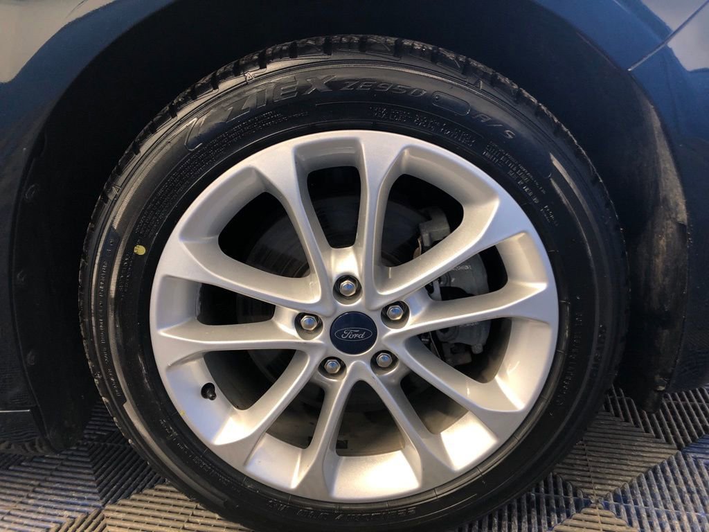 Certified 2020 Ford Fusion SE image 29