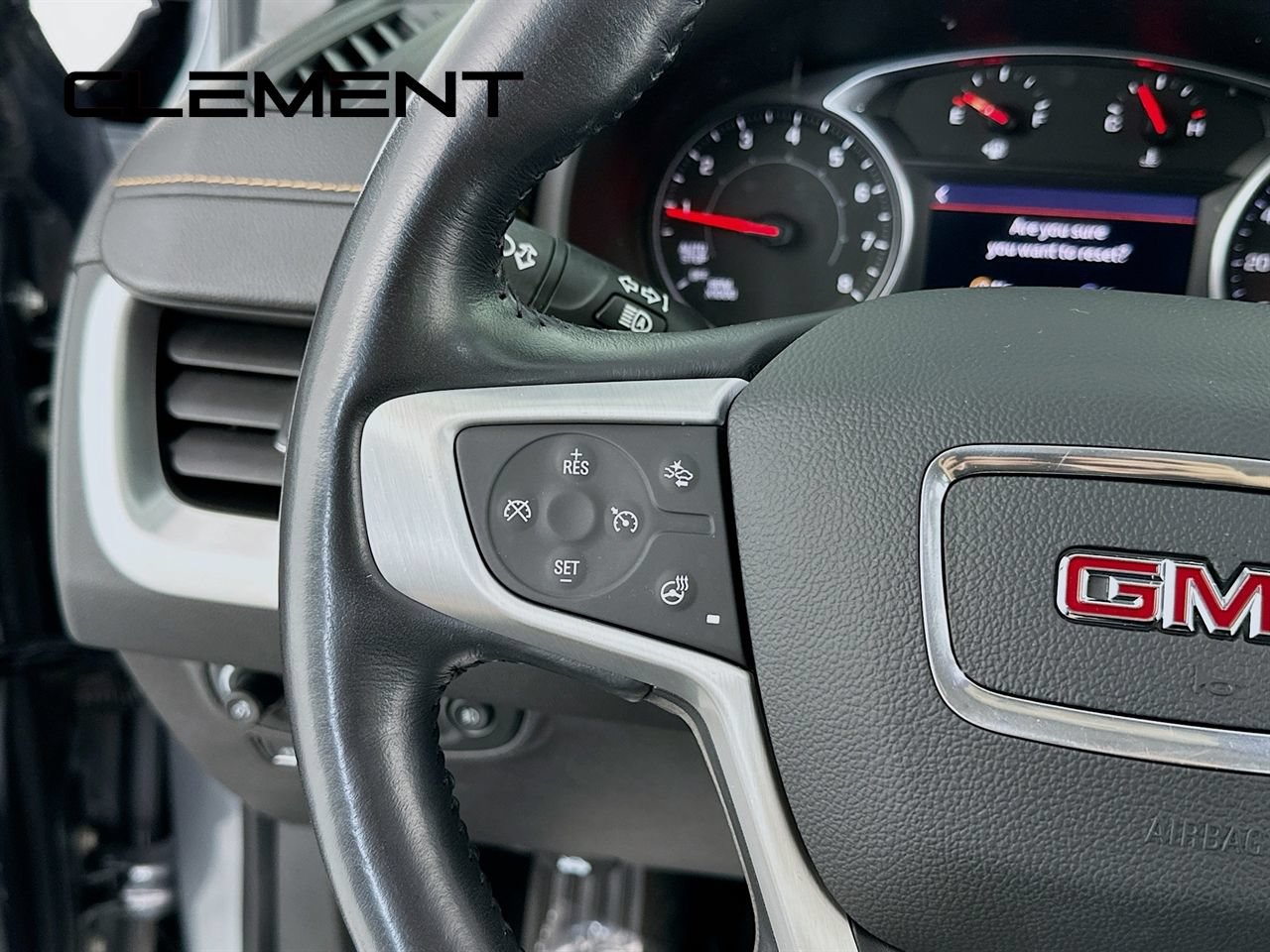 Used 2020 GMC Terrain SLT w/ Preferred Package AWD/4WD image 16